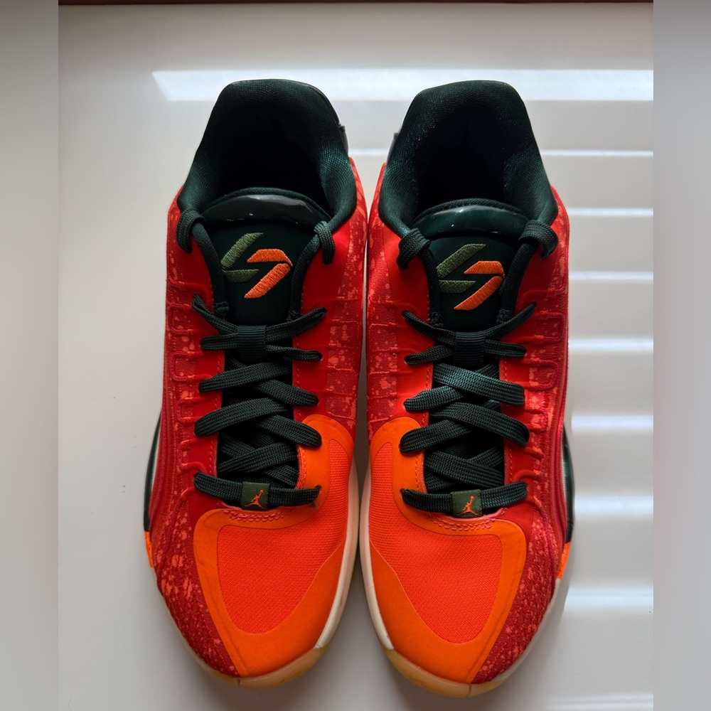 Nike Jordan Luka 2 Basketball Shoes Youth 6.5Y Orange Green EUC